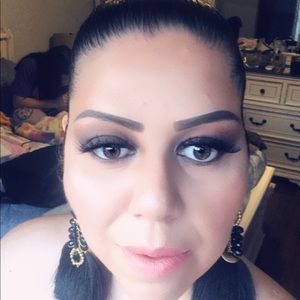 Meet your Posher, Karina